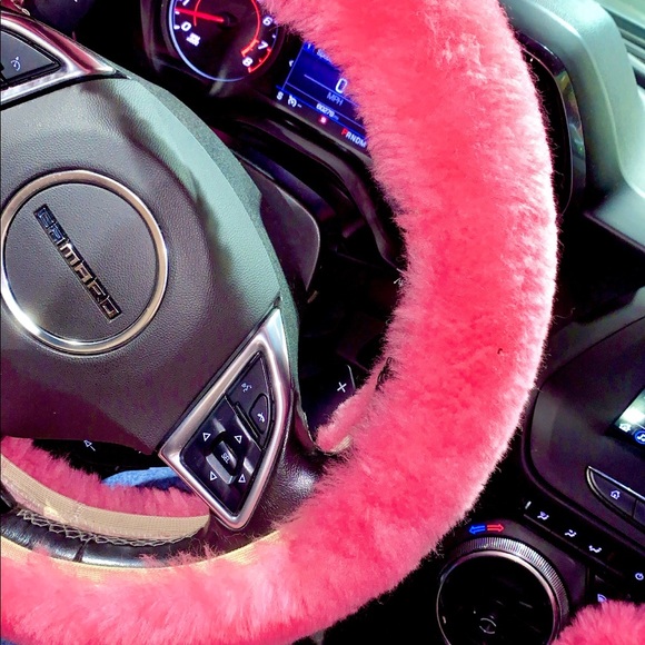 pink fluffy winter warm fur car accessories Steering Wheel Cover 3 piece set - Picture 6 of 6
